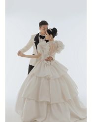 -雪中彩影婚纱摄影·微光艺术中心