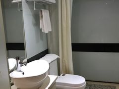-上海御花园酒店