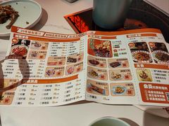 -黄记煌三汁焖锅(新佳丽江汉路店)