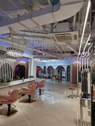 -BULB STUDIO 巴柏明星发型工作室