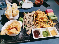 -伊带伊路新疆美食府(呼家楼店)