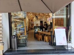 门面-霸王茶姬(南亚风情第壹城店)