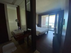 -三亚湾海居铂尔曼度假酒店