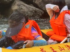 -安吉龙王山峡谷漂流