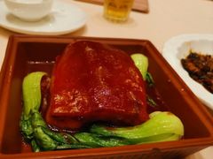 小鸡炖蘑菇-吴越荣记苏州菜·松鼠桂鱼100%活鱼现做(斜塘老街店)