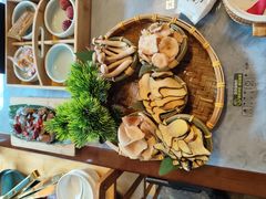 -慢丽江·云南野生菌土鸡锅(付家庄店)