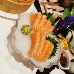 春夏秋冬海鲜火锅 氹仔店 的三文鱼双拼刺身好不好吃 用户评价口味怎么样 澳门美食三文鱼双拼刺身实拍图片 大众点评