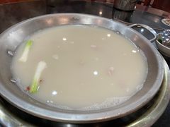 -老来福·非遗酸汤兔(凯旋路店)