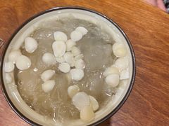 南北杏银耳炖雪梨-小团圆糖水铺(襄阳南路店)