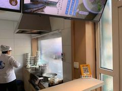 -手劲鱼丸馄饨铺(哈一百店)