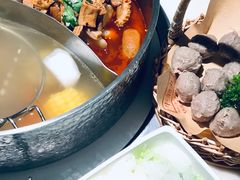 -左庭右院鲜牛肉火锅(浦江欢乐颂店)