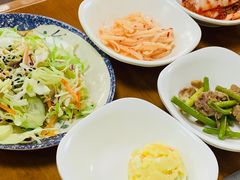 -亲昵春川鸡排(韩国美食街店)