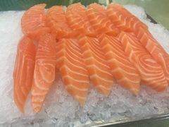 刺身三文鱼-新享乐海鲜(翠华路店)