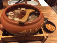 -云海肴·汽锅鸡·云南菜(天山百盛优客店)