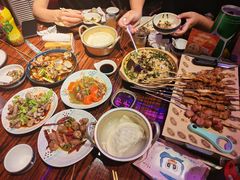 -蚝堡海鲜·威海菜·海肠捞饭·烧烤·亚洲吃蚝公司(幸福门店)