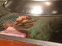 -肉甲韩国木炭烤肉(新壹街1店)