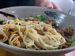 -丁丁猫重庆小面(徐州路店)
