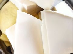 -黄利砖万峰林布依特色酸笋牛肉馆