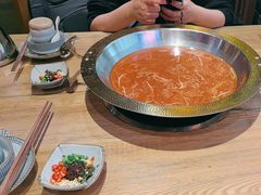 -野山舂·贵州现舂酸汤牛肉(东山店)