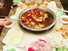 -朱氏胖子烂火锅(洪崖洞店)