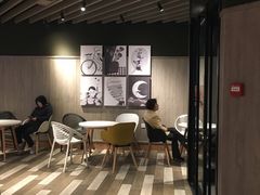 -肯德基(中纬店)