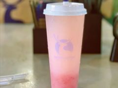 桃桃可尔必思-瑞幸咖啡(经开万达广场店)