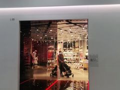 -NIKE KICKS LOUNGE体验店(北京新中关店)