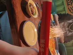 -签多多串串香火锅