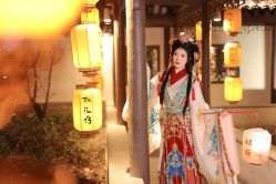 -梦回汉唐汉服旗袍体验馆(拙政园店)