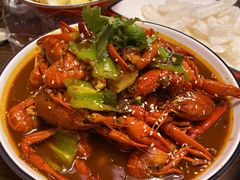 -虾弄弄海派小龙虾·牛羊蝎子火锅