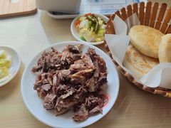 -闫家驴肉老店(华电一校店)