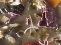 -泸州酸菜豆花火锅川师店