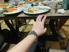 -大中华希尔顿酒店-念自助餐·嗨啤·小龙虾
