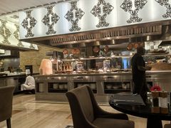 -圣丰索菲特·2 On 988 Café 自助餐厅