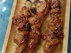 -乡村馕坑肉·烧烤·新疆菜·本地人更爱吃(阿勒泰首店)