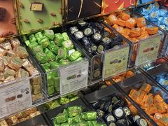 -VENCHI 闻绮(北京国贸商城店)