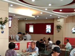 大堂-李先生牛肉面大王(营口大润发店)
