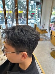 -梵汐造型·接发烫染专业店