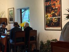 -Cuc Gach Quan Restaurant