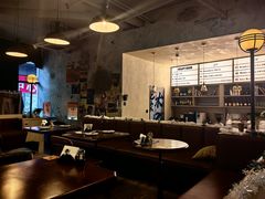 -mordew加州日记西餐&小酒馆(新天地店)
