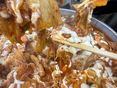 -亲昵春川鸡排(韩国美食街店)
