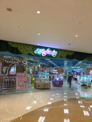 -莫莉幻想儿童乐园(武汉保利广场店)
