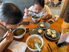 -鑫震源·苏式大虾生煎(山塘街店)