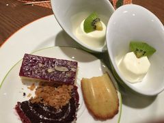 -松咖啡自助餐厅·松北香格里拉