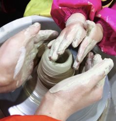 -泥娃娃DIY陶吧(易生活购物公园店)