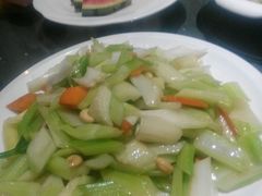 -嘎吧锅私家菜馆(新村十区店)