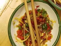 -拈签一笑黄牛肉辣卤串串