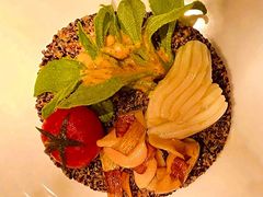 藜麦脆葱鱼肚-北京王府井希尔顿酒店·秦唐中餐厅Chynna