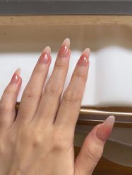 -UGIRL有个美甲