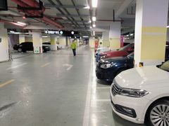 -经纬汇-停车场